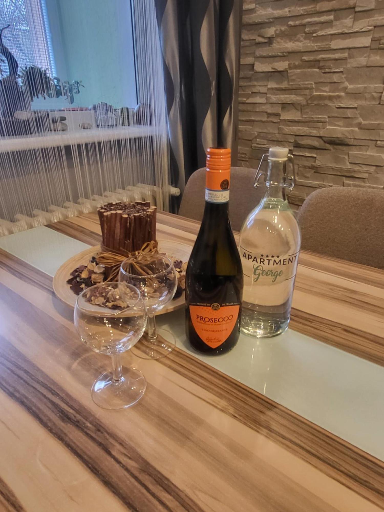 Apartman George Братислава Екстер'єр фото